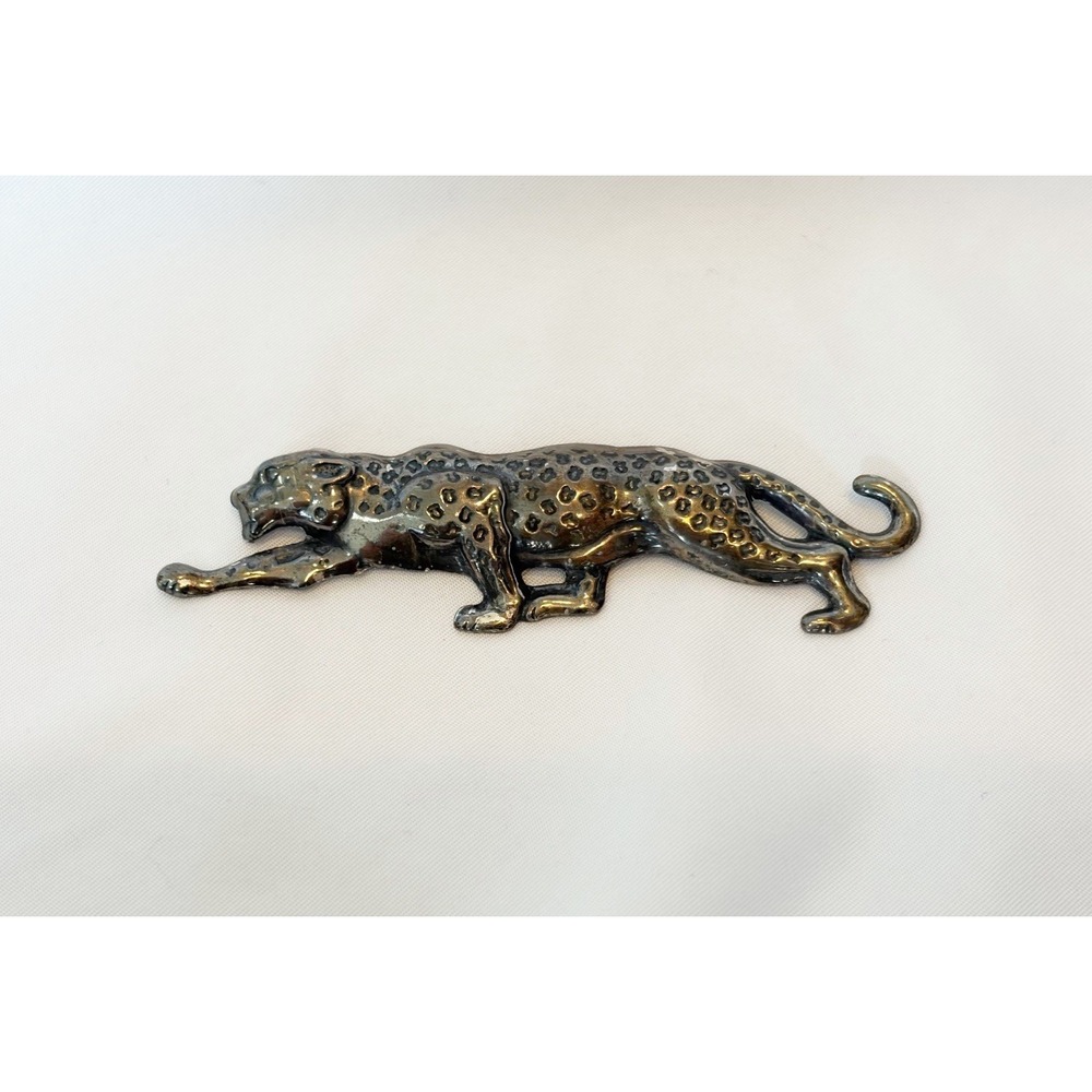Vintage CHEETAH brooch. Silver Tone 3"